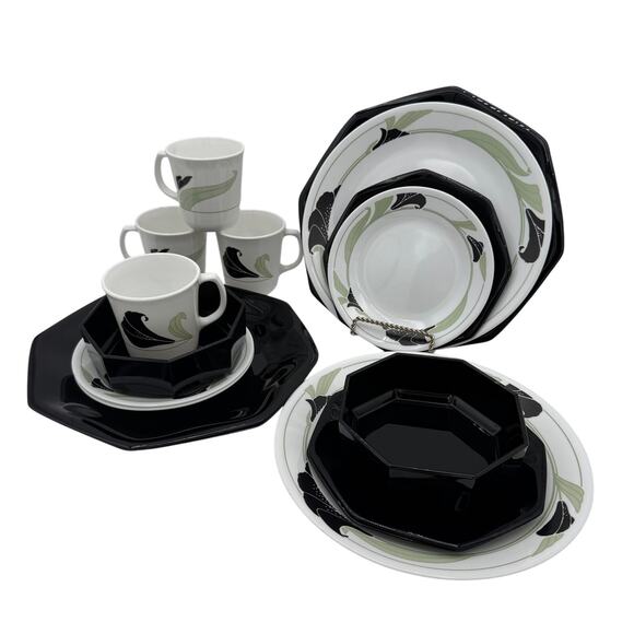 Vintage Dinner Plates Corelle Black Orchid Set of 3 - Picture 7 of 12